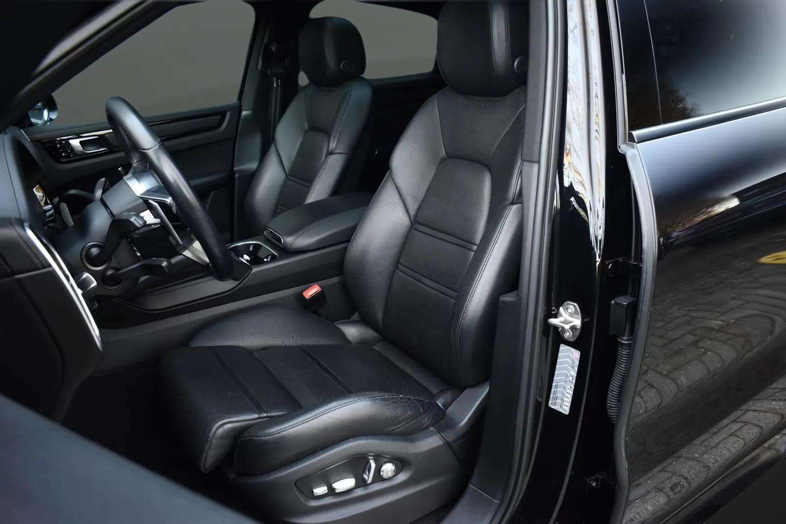 Porsche Cayenne Coupe 2020 - Photo 4