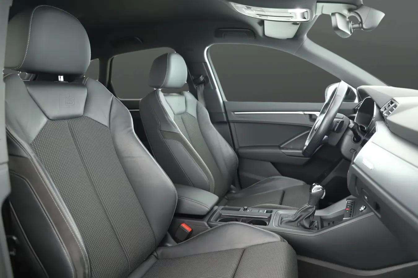 Audi Q3 2021 - Photo 4