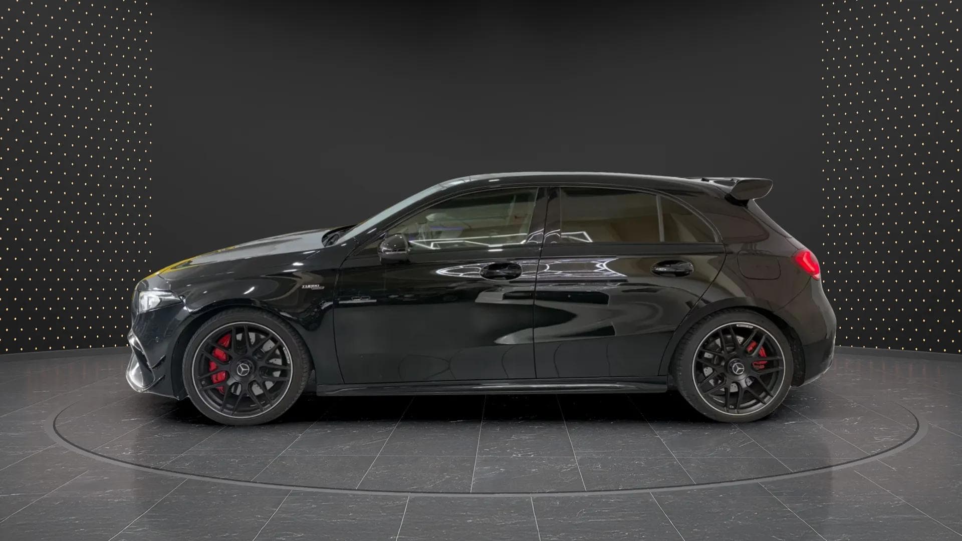 Mercedes-Benz A 45 AMG 2020 - Photo 5