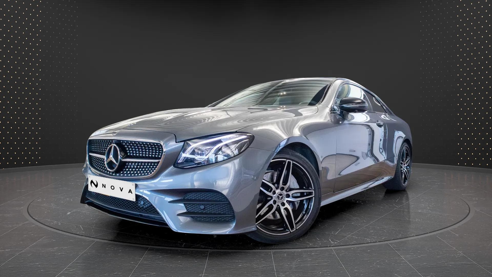 Mercedes-Benz Classe E 220 2021 - Photo principale