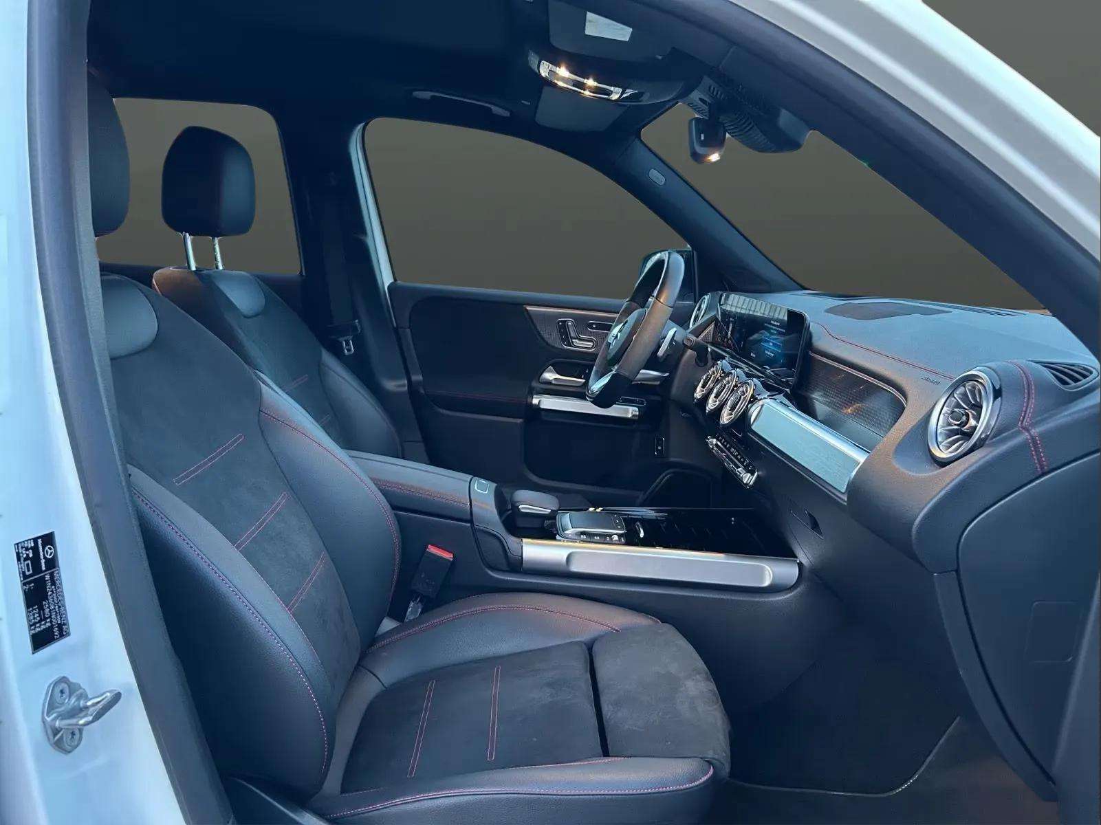 Mercedes-Benz EQB 2022 - Photo 5