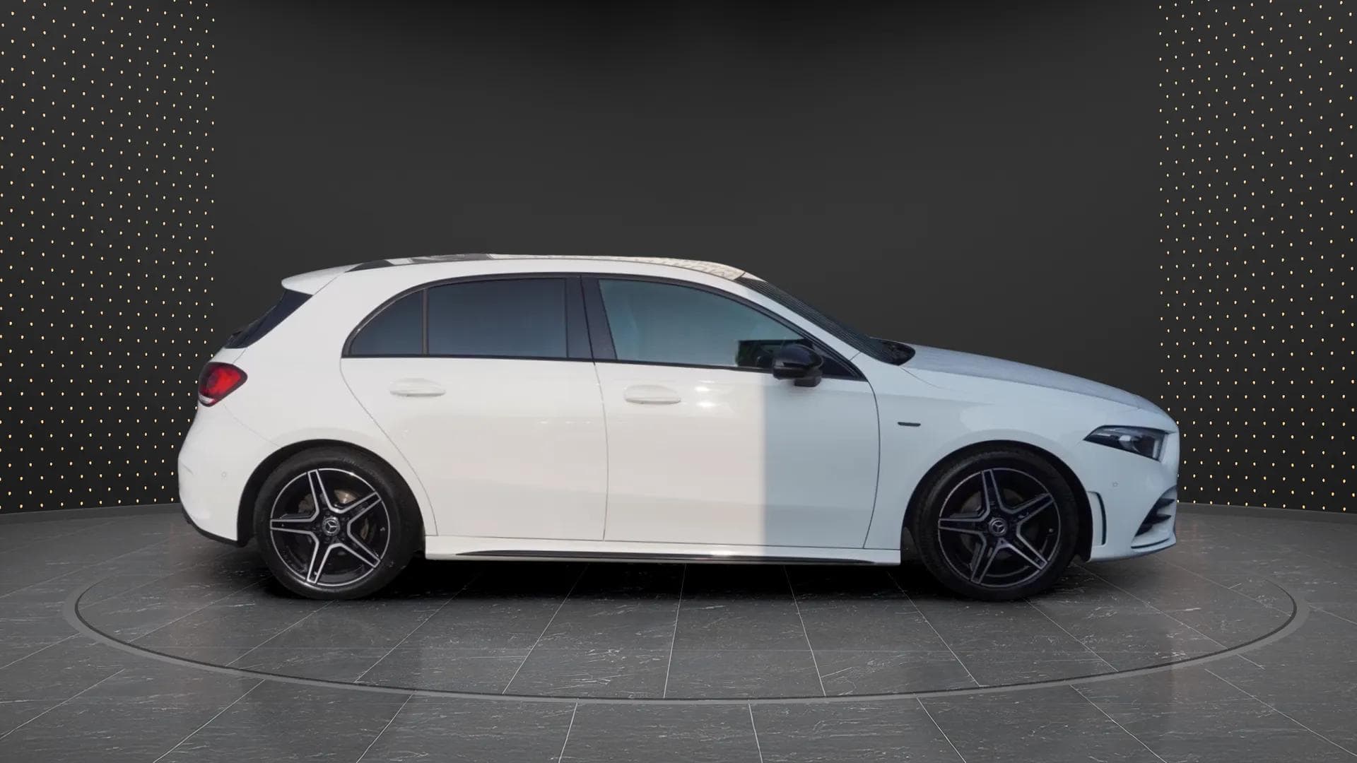 Mercedes-Benz Classe A 200 2021 - Photo 4