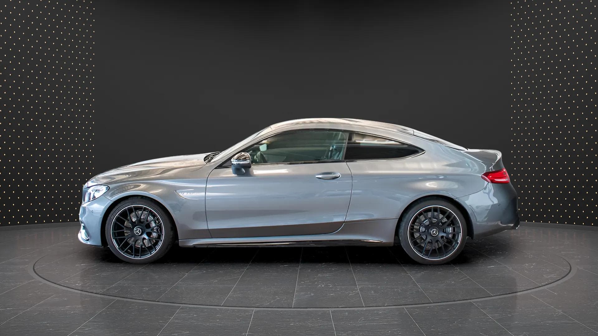 Mercedes-Benz C 63 2018 - Photo 4