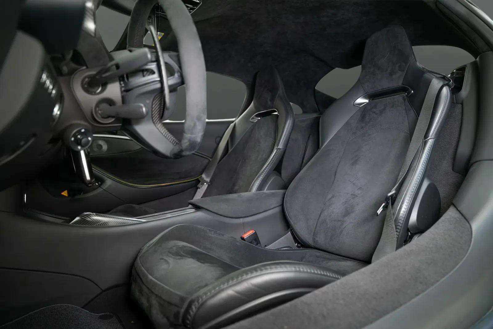 McLaren Artura 2022 - Photo 5