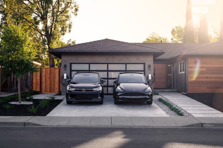 Coût de recharge vs carburant : comparatif voiture importée - Image principale