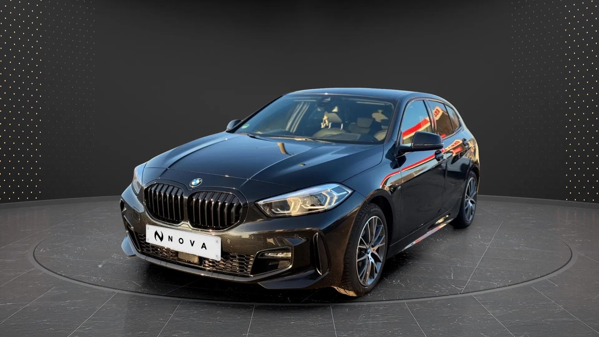 BMW Série 1 18 2022 - Photo principale